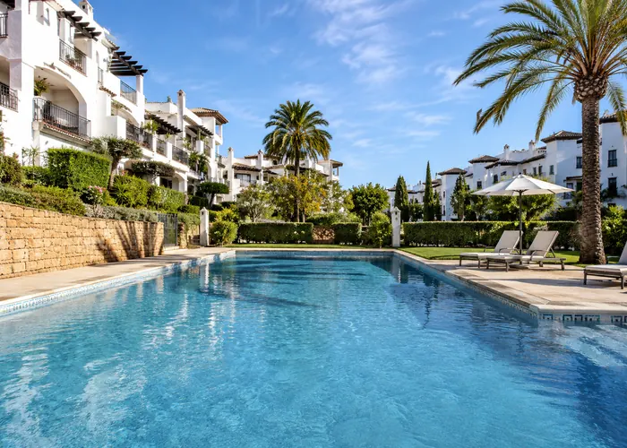 Costa Blanca mieszkania na sprzedaż - basen w rezydencji